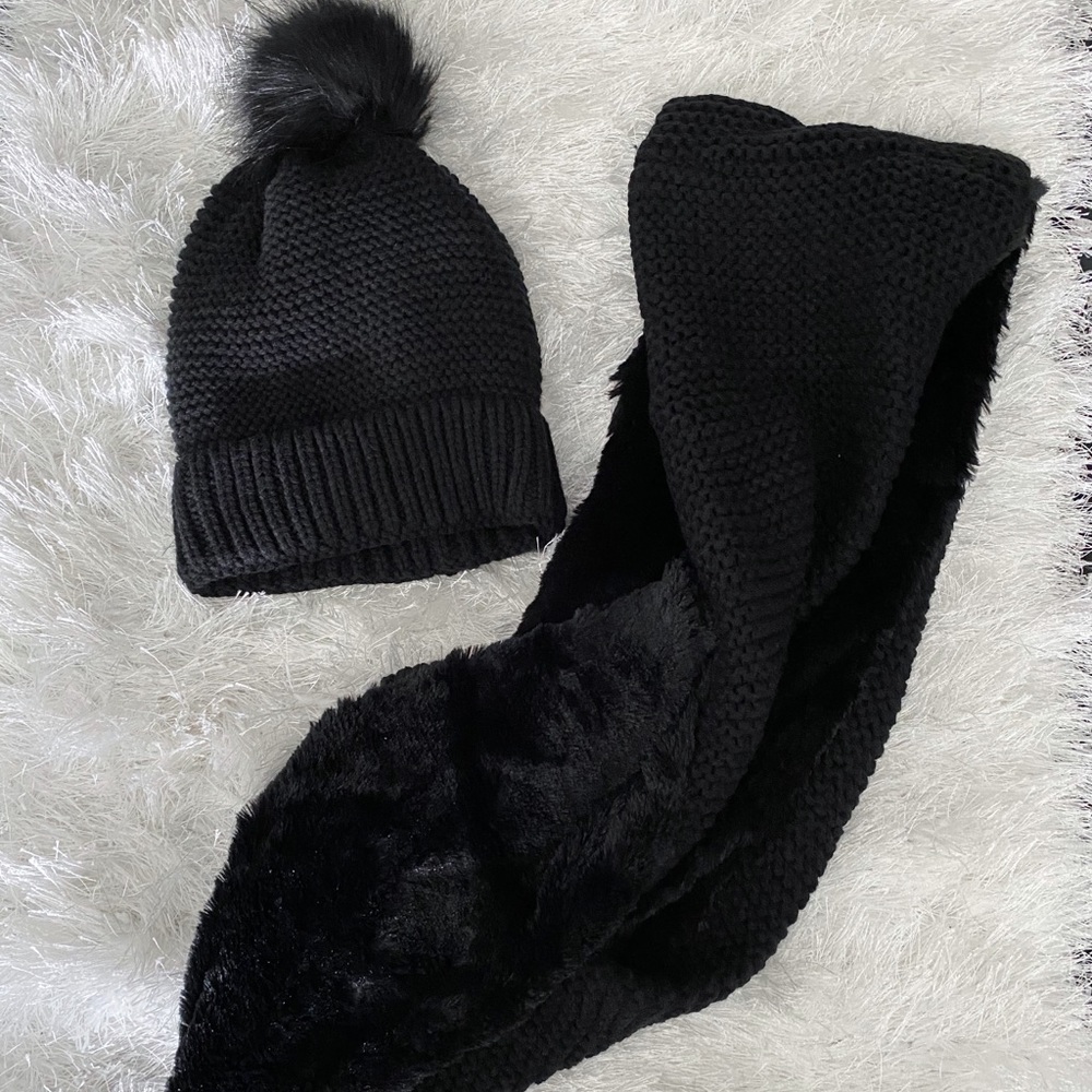 Reversable Hat & Scarf Set